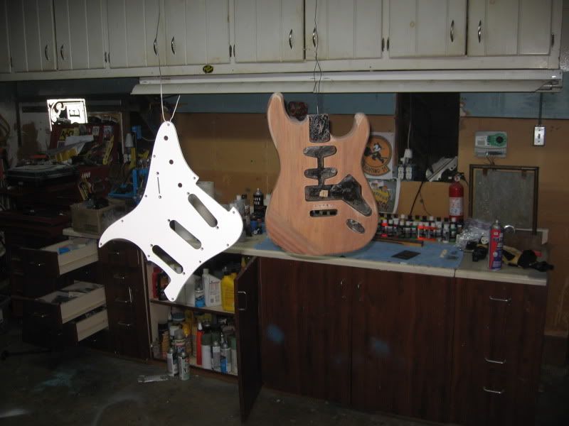 How to Custom Paint your Electric Guitar (stepbystep) 75 + pics.